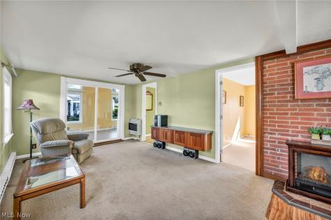 143 Oneida Trail Sandusky OH 44870