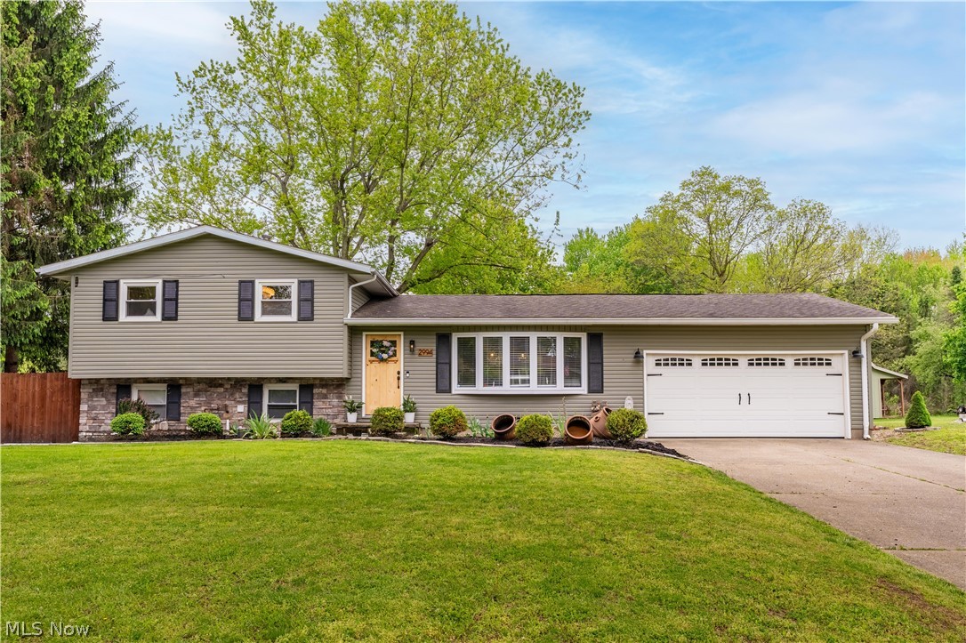 2994 Forestview Street NE Canton OH 44721