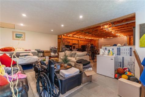 2994 Forestview Street NE Canton OH 44721