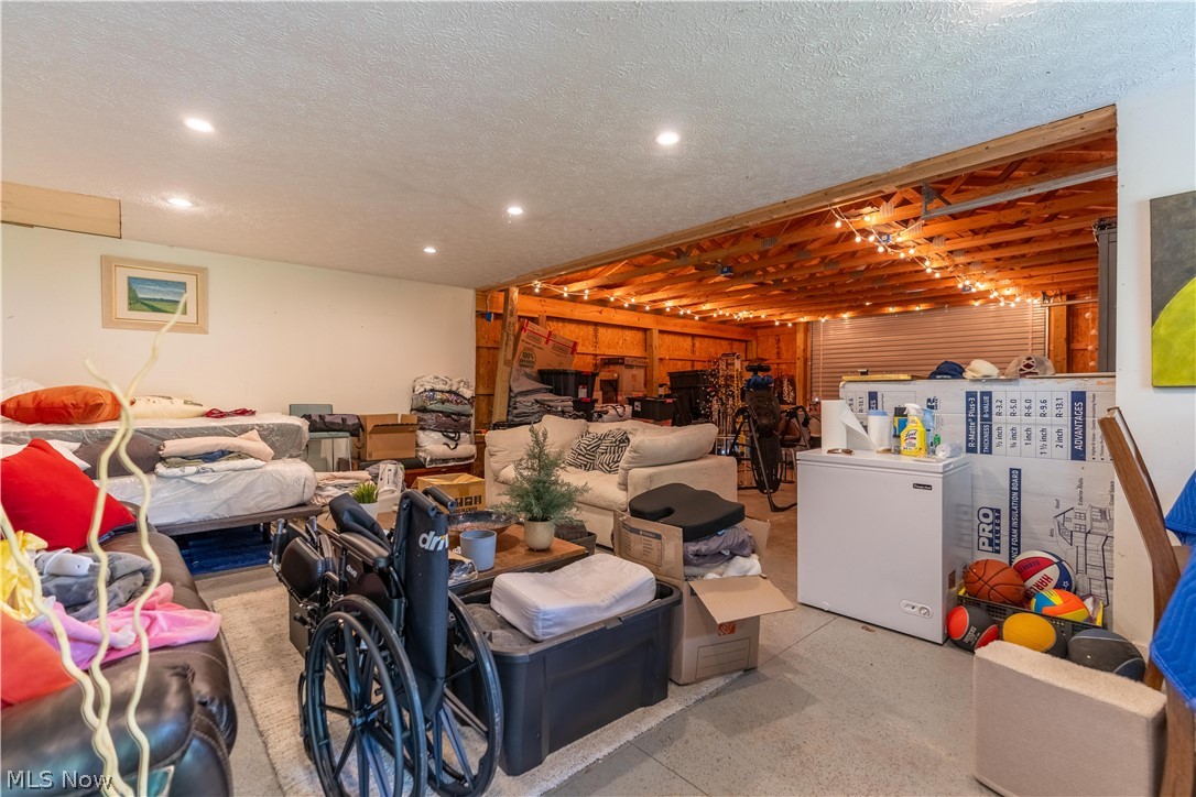 2994 Forestview Street NE Canton OH 44721