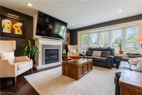 2994 Forestview Street NE Canton OH 44721