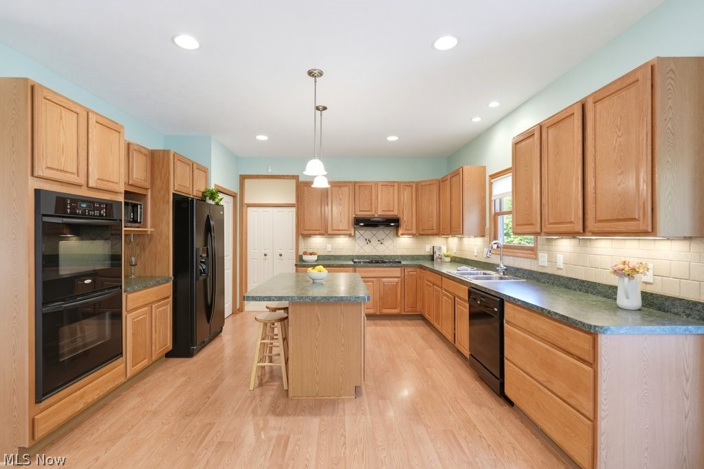21162 Breckenridge Lane Strongsville OH 44149