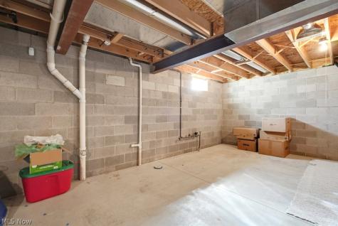 21162 Breckenridge Lane Strongsville OH 44149