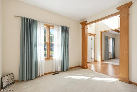 21162 Breckenridge Lane Strongsville OH 44149