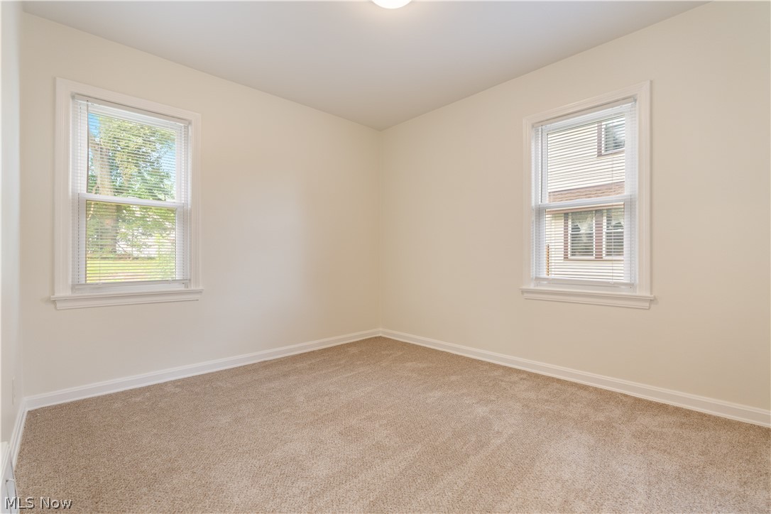 128 Woolf Avenue Akron OH 44312