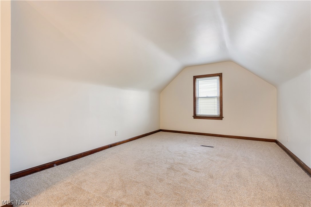 128 Woolf Avenue Akron OH 44312