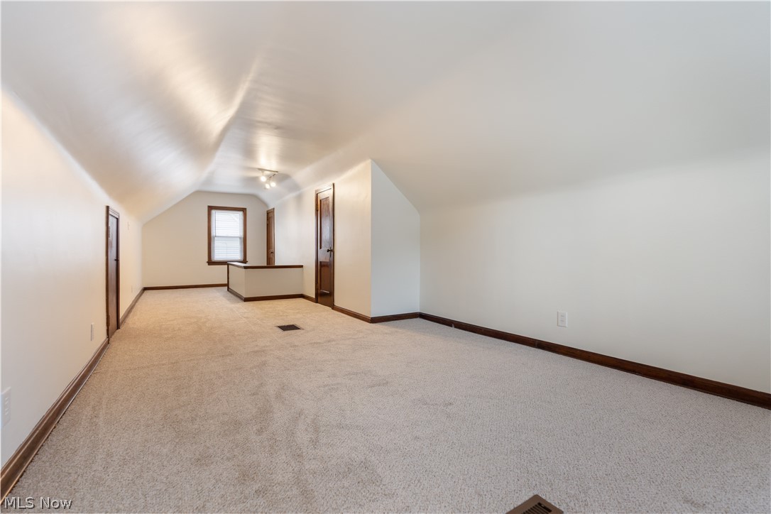 128 Woolf Avenue Akron OH 44312
