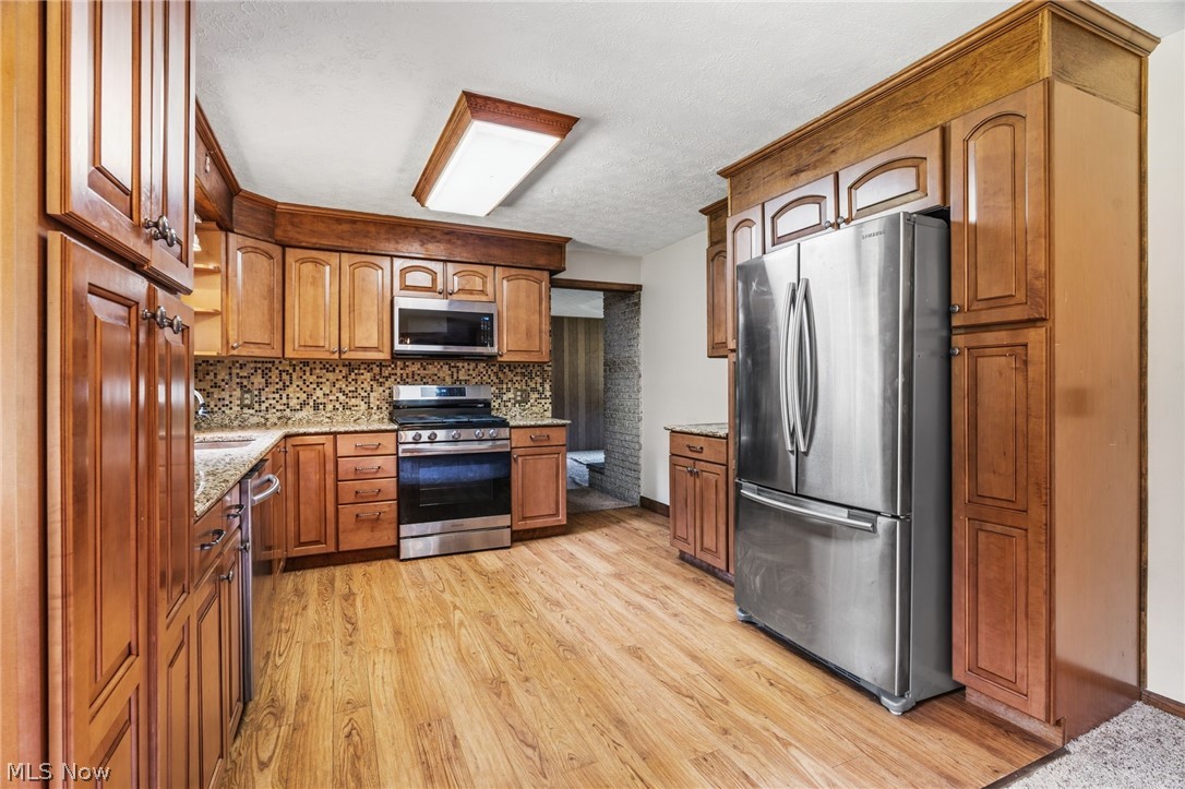 1129 Oak Tree Road Akron OH 44320