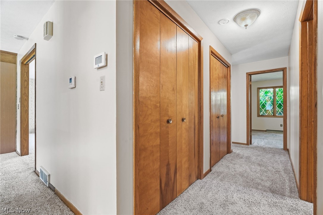 1129 Oak Tree Road Akron OH 44320