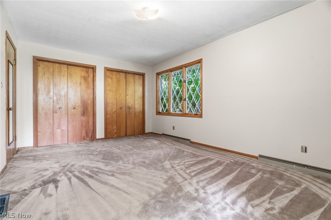 1129 Oak Tree Road Akron OH 44320