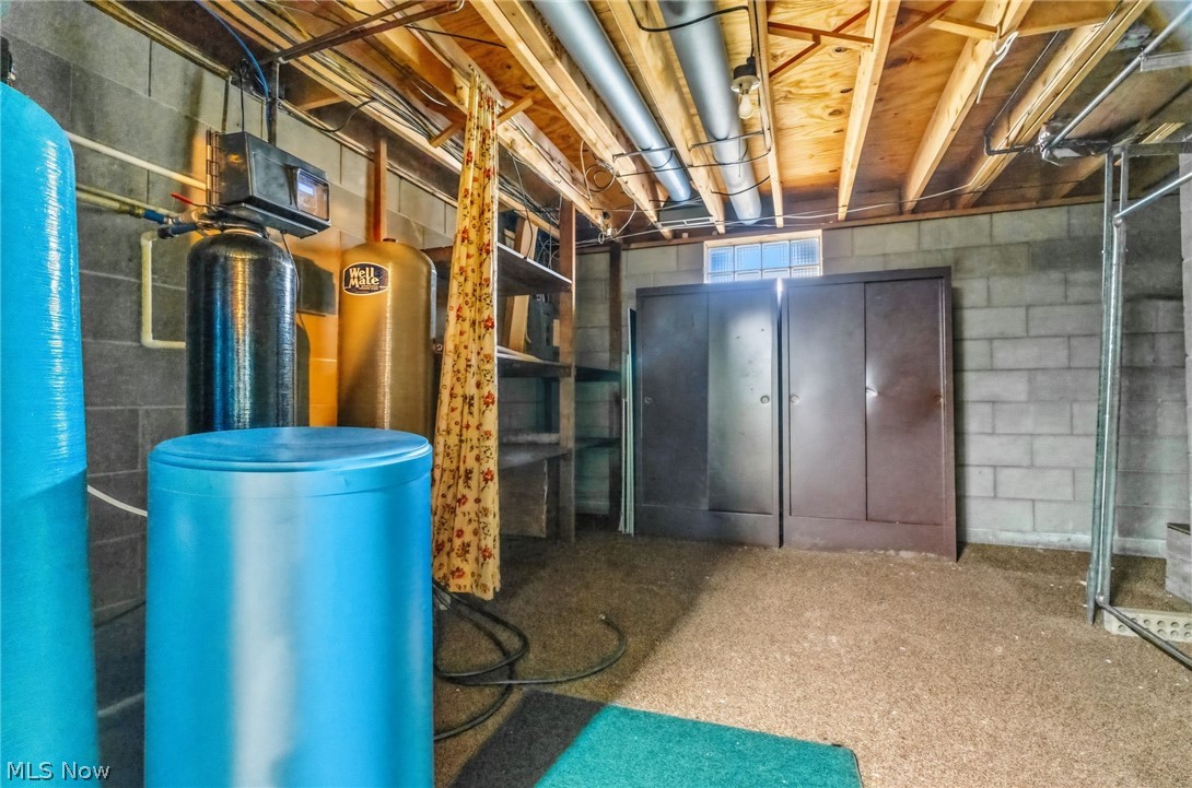 1129 Oak Tree Road Akron OH 44320