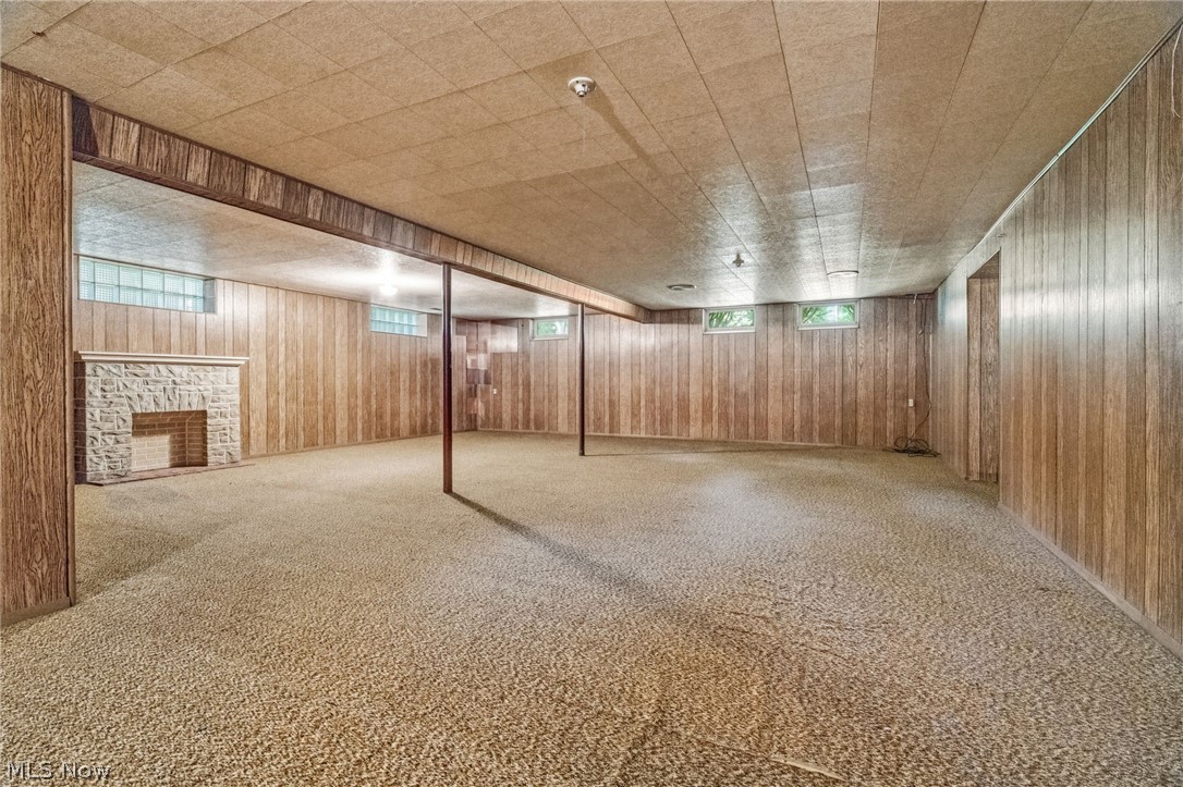 1129 Oak Tree Road Akron OH 44320