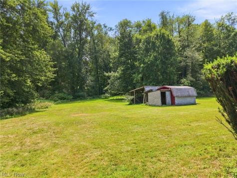 1129 Oak Tree Road Akron OH 44320