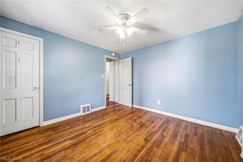 1613 Temple Avenue Mayfield Heights OH 44124
