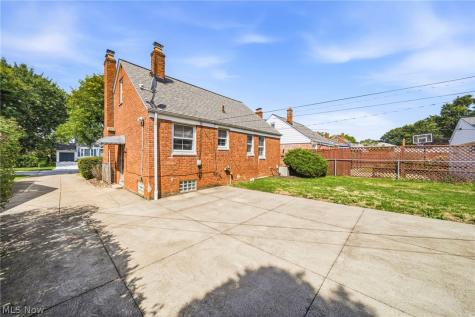 1613 Temple Avenue Mayfield Heights OH 44124
