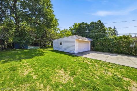 1613 Temple Avenue Mayfield Heights OH 44124