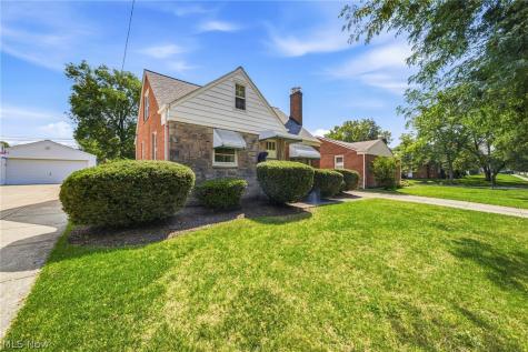 1613 Temple Avenue Mayfield Heights OH 44124