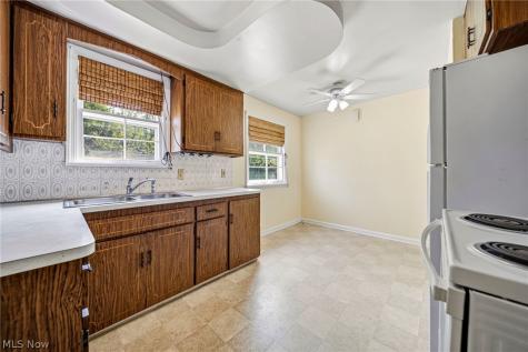 1613 Temple Avenue Mayfield Heights OH 44124