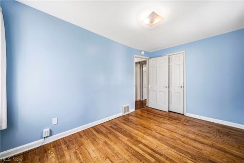 1613 Temple Avenue Mayfield Heights OH 44124