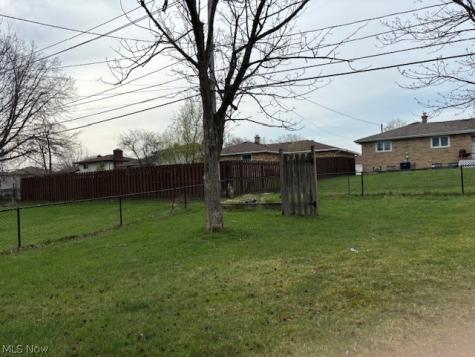 2777 Friar Drive Parma OH 44134