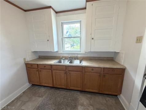 527 Columbus Avenue NW Canton OH 44708