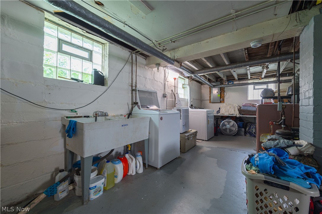 1298 Jackson Avenue Lakewood OH 44107
