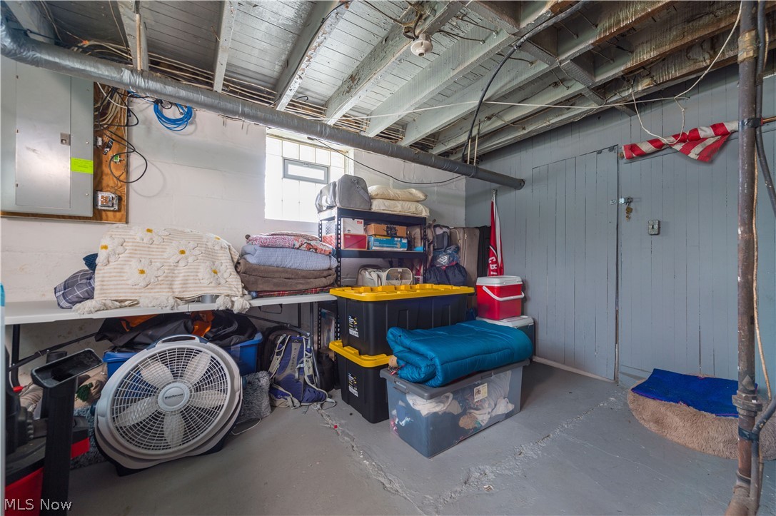 1298 Jackson Avenue Lakewood OH 44107