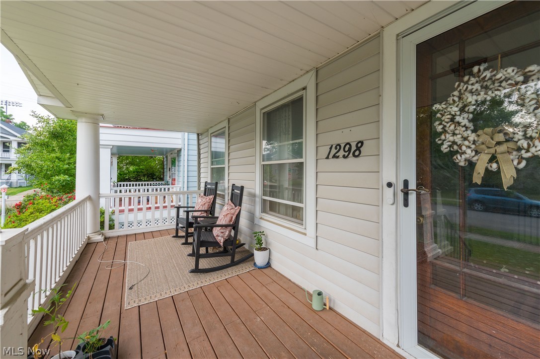 1298 Jackson Avenue Lakewood OH 44107