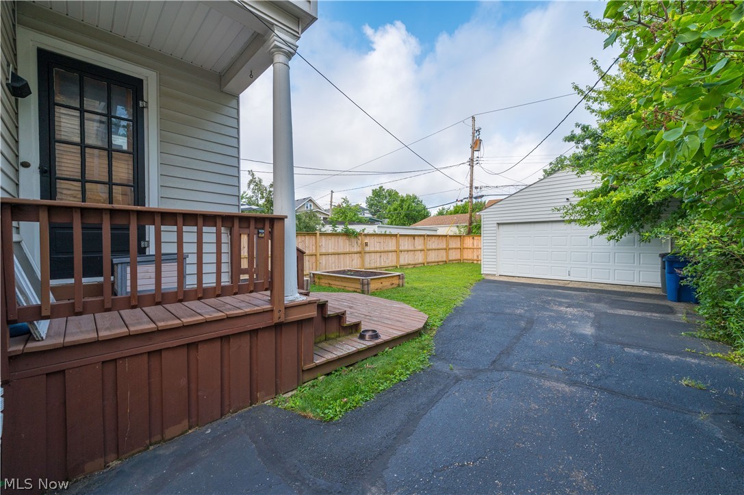 1298 Jackson Avenue Lakewood OH 44107