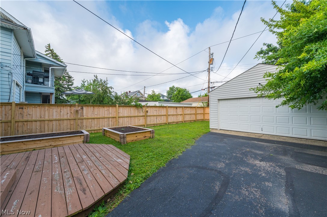 1298 Jackson Avenue Lakewood OH 44107