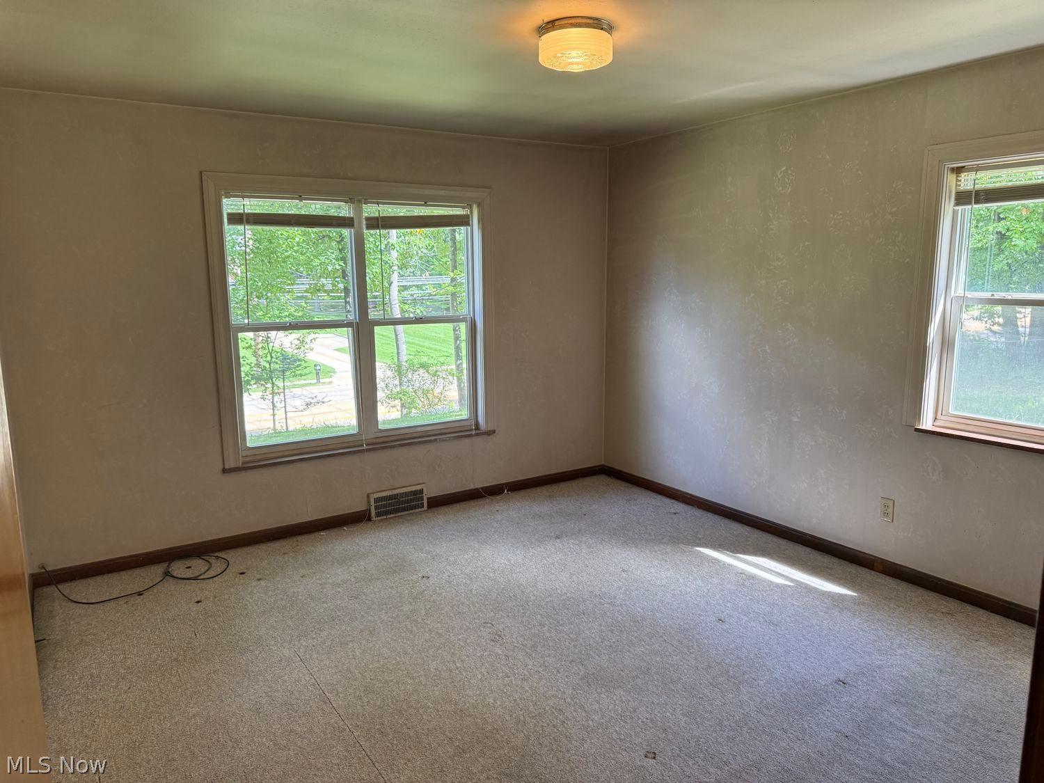 6311 W Pleasant Valley Road Parma OH 44129