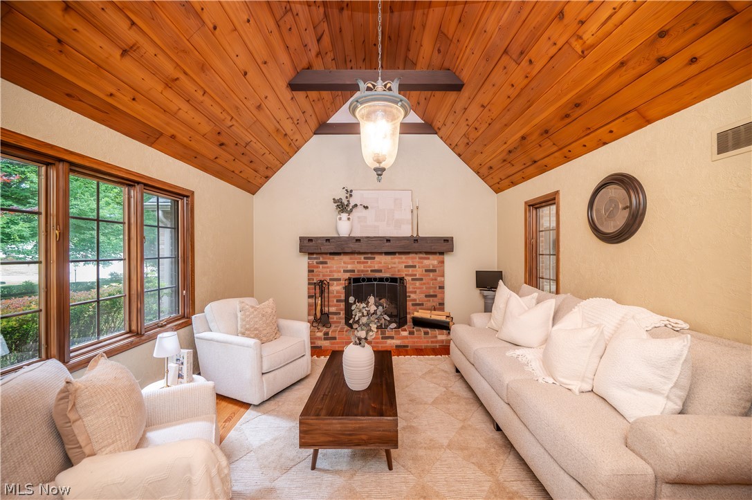 509 Sugar Camp Drive East Palestine OH 44413