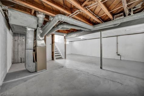 21202 Gardenview Drive Maple Heights OH 44137