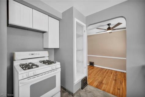 21202 Gardenview Drive Maple Heights OH 44137