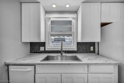 21202 Gardenview Drive Maple Heights OH 44137