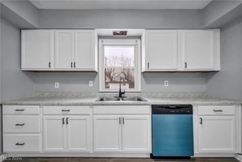 2153 W 106th Street Cleveland OH 44102