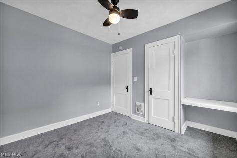 2153 W 106th Street Cleveland OH 44102
