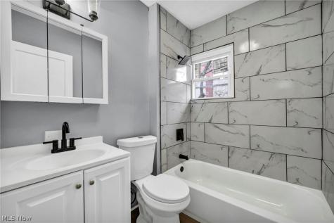 2153 W 106th Street Cleveland OH 44102