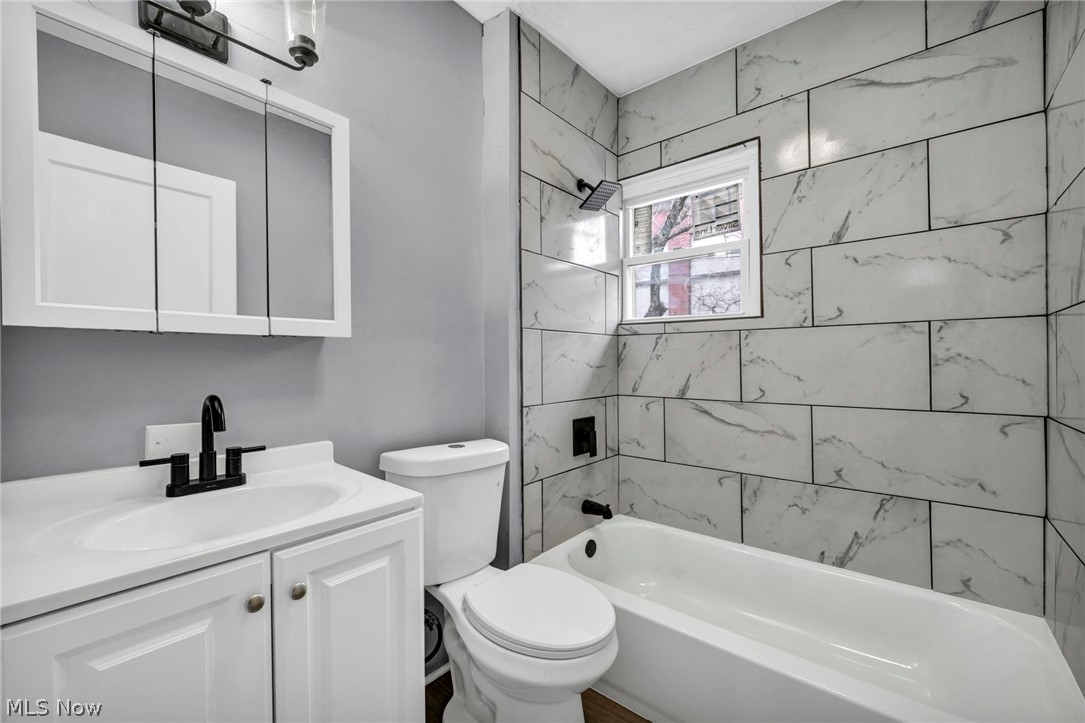 2153 W 106th Street Cleveland OH 44102