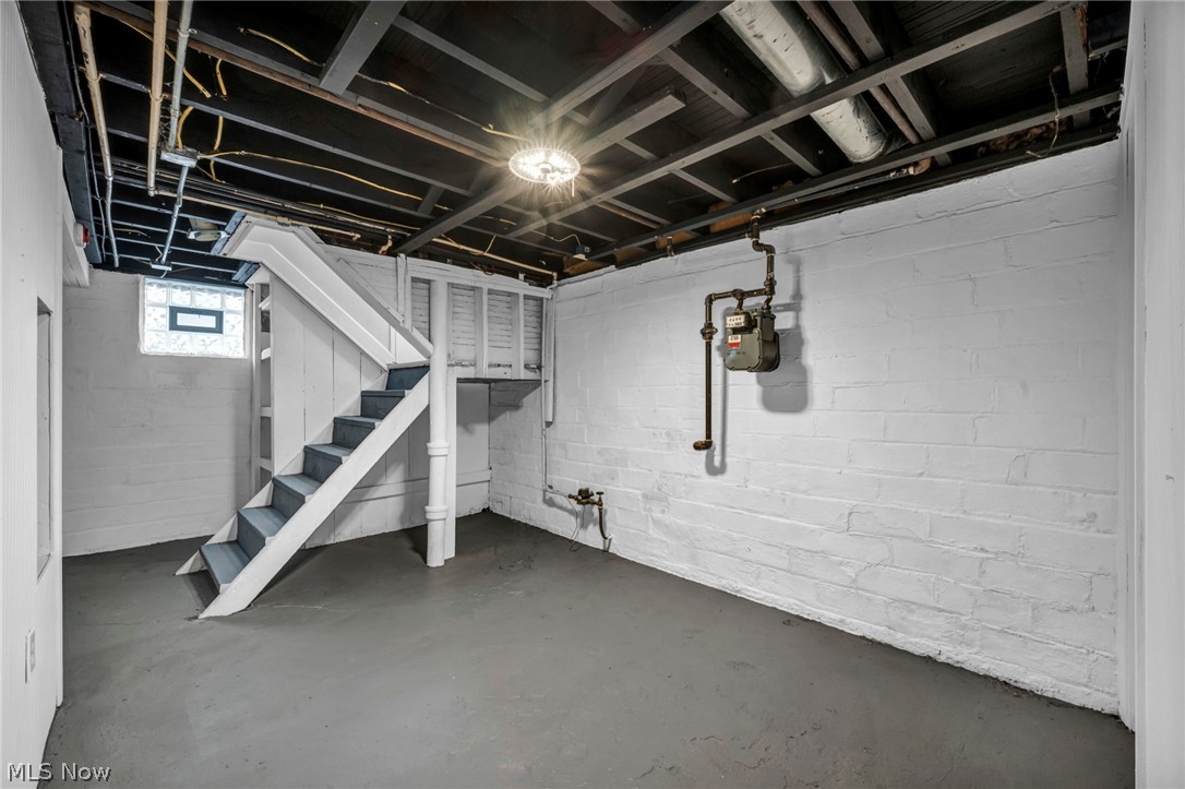 2153 W 106th Street Cleveland OH 44102