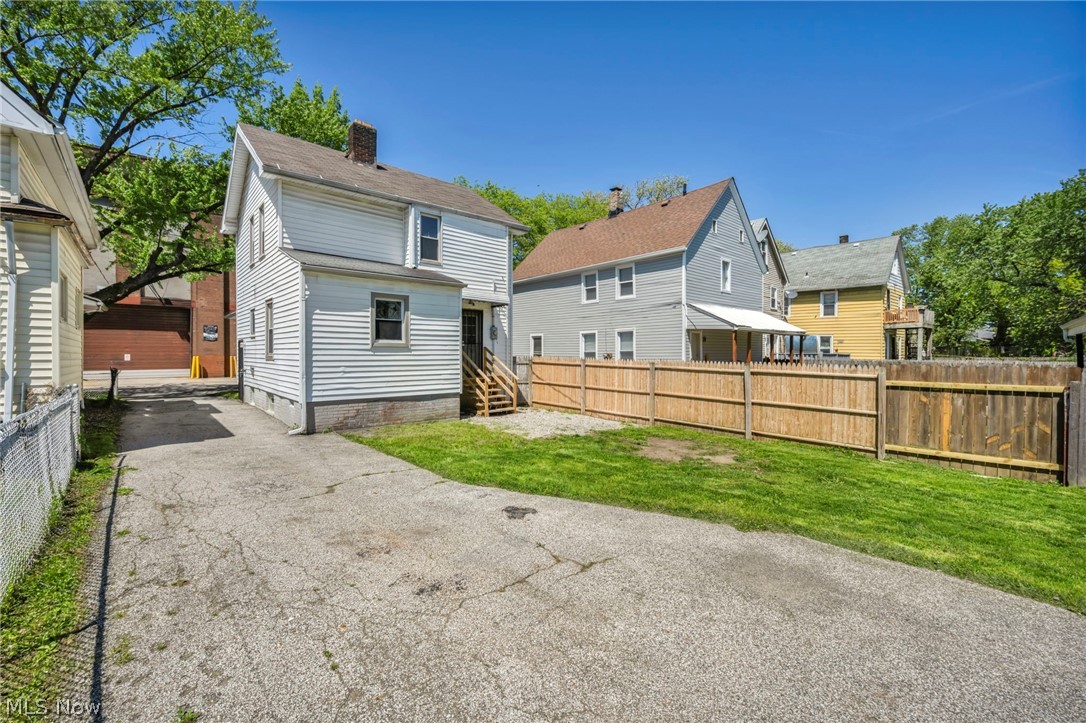 2153 W 106th Street Cleveland OH 44102
