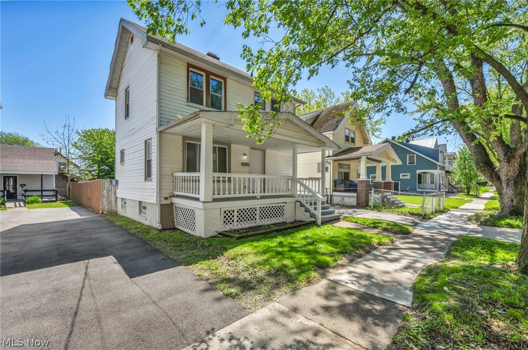 2153 W 106th Street Cleveland OH 44102
