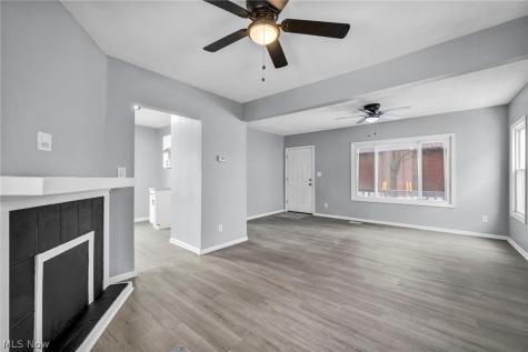 2153 W 106th Street Cleveland OH 44102