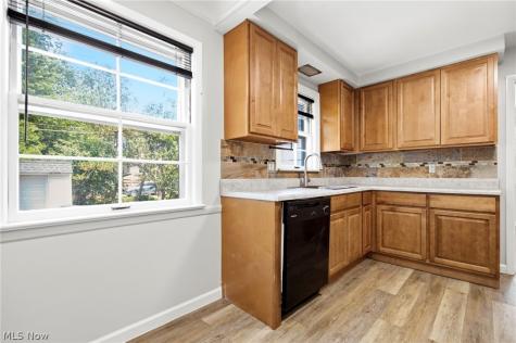 4115 Charlton Road South Euclid OH 44121