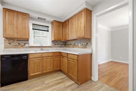 4115 Charlton Road South Euclid OH 44121