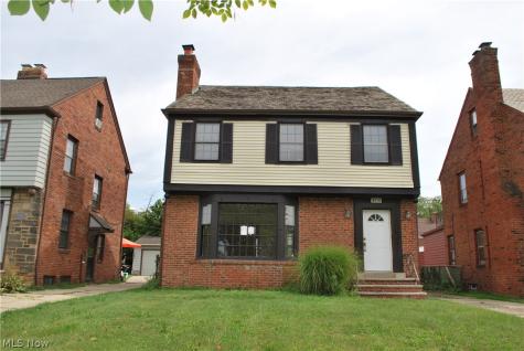 3715 Strathavon Road Shaker Heights OH 44120