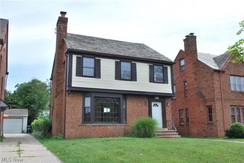 3715 Strathavon Road Shaker Heights OH 44120