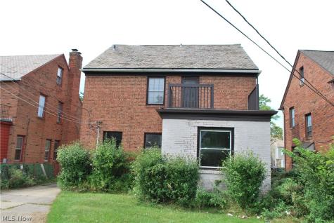 3715 Strathavon Road Shaker Heights OH 44120