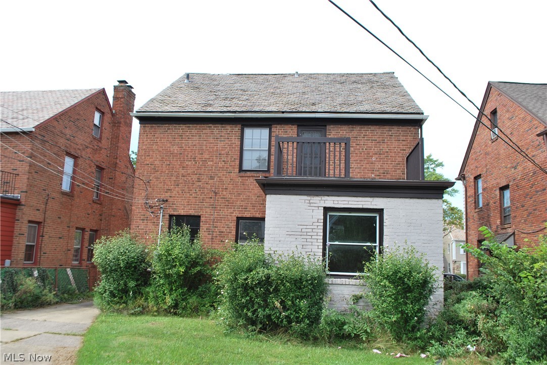 3715 Strathavon Road Shaker Heights OH 44120