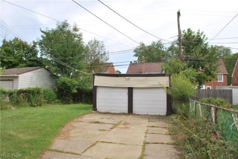 3715 Strathavon Road Shaker Heights OH 44120